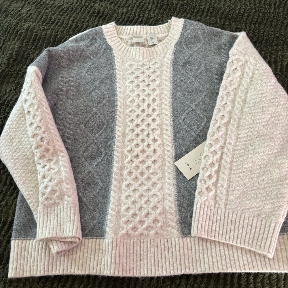NWT Joie Gray and Cream Cable Knit CrewNeck ColorBlock Sweater Pullover WOW